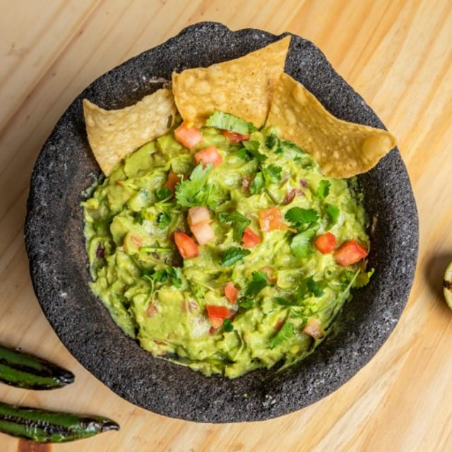 Guacamole en Molcajete.