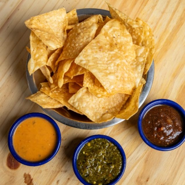 Chips & Guac.